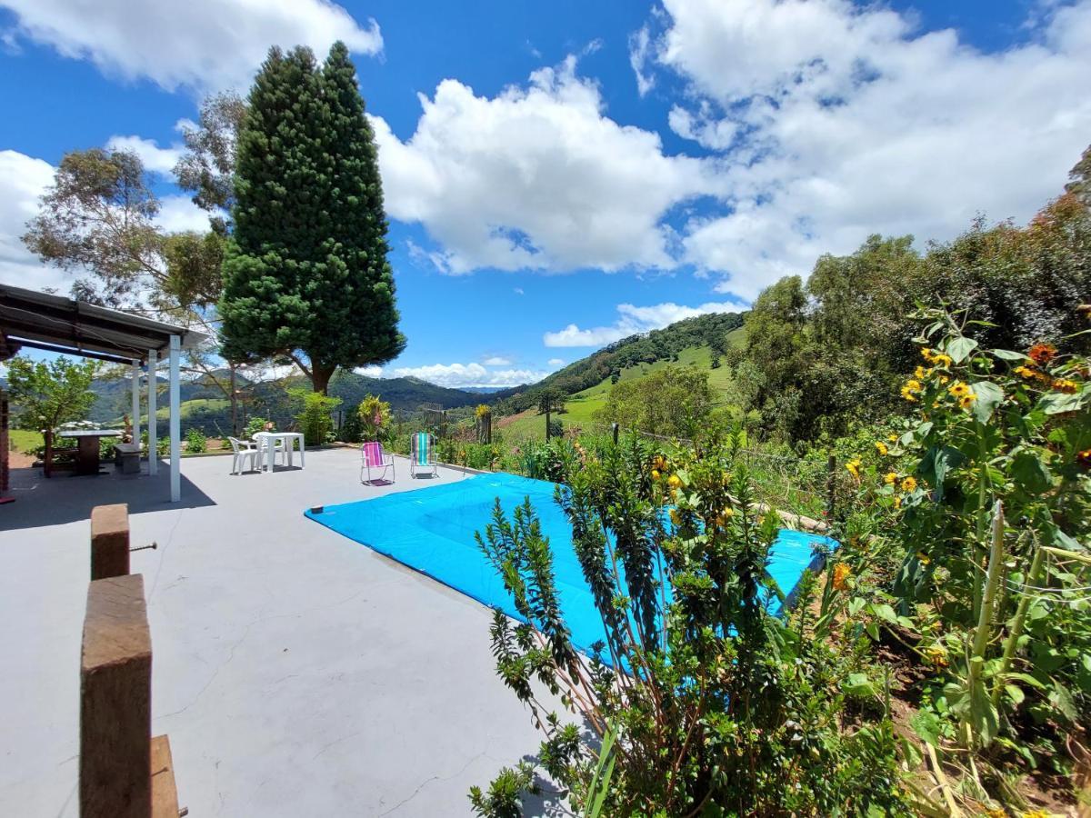 Casa Aconchegante Na Roca C/ Piscina/churrasqueira Goncalves