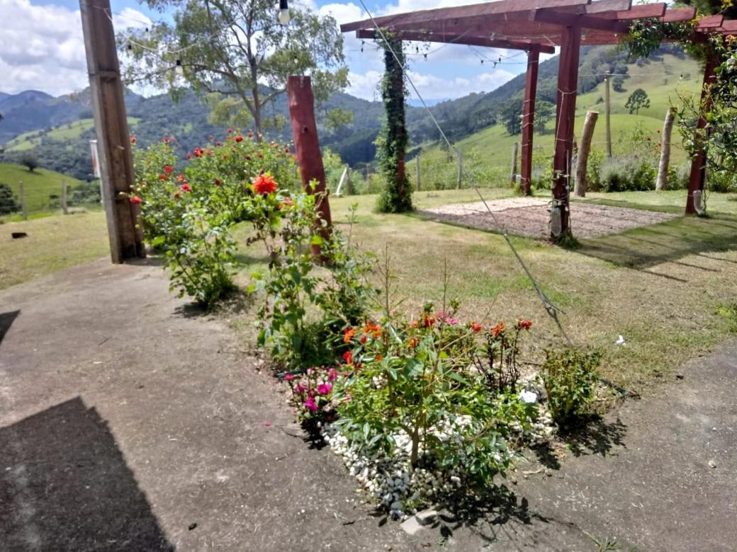 Casa Aconchegante Na Roca C/ Piscina/churrasqueira