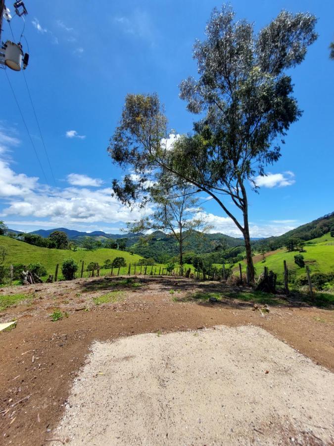Casa Aconchegante Na Roca C/ Piscina/churrasqueira * Gonçalves